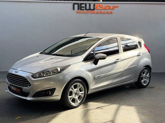 FORD FIESTA 1.6 SE HATCH 16V FLEX 4P POWERSHIFT